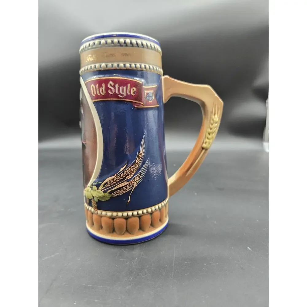 1990 Old Style Beer Stein Hand Crafted Heileman Brewing Limited Edition #21312